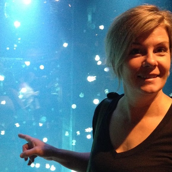 Meet your Posher, Amber - Picture 1 of 1